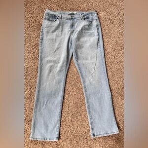 Levi’s Classic Straight Jeans Light Wash Women Size 16